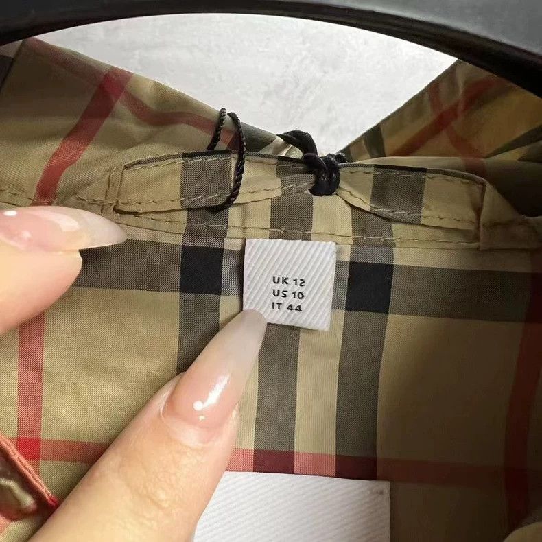 Burberry Burberry Vintage Beige Hooded Jacket-yf Size US L / EU 52-54 / 3 - 3 Thumbnail