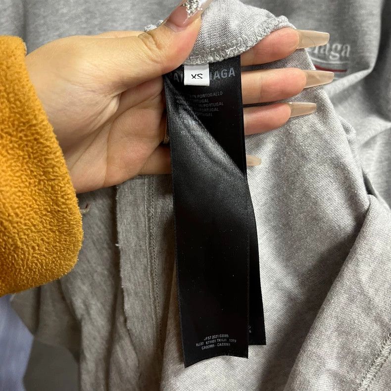 Balenciaga Gray Casual Long Sleeve T-Shirt Balenciaga-yf Size US XS / EU 42 / 0 - 4 Thumbnail