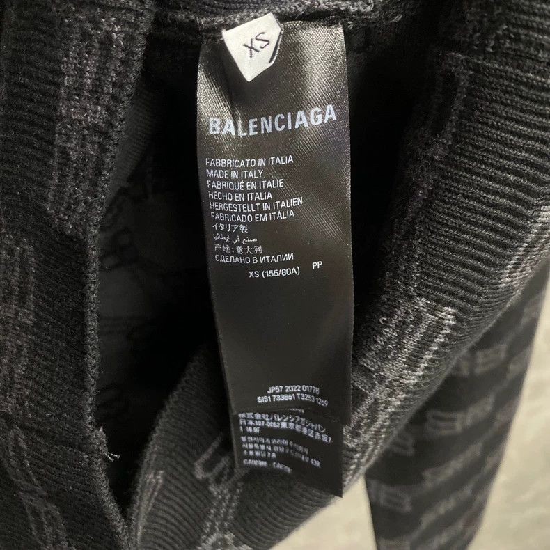 Balenciaga Balenciaga Black Logo Pattern Knit Sweater-yf Size US S / EU 44-46 / 1 - 4 Thumbnail