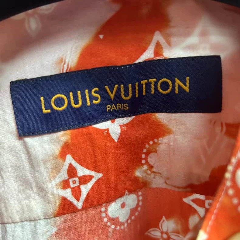 Louis Vuitton Louis Vuitton Short Sleeve Logo Shirt-yf Size US S / EU 44-46 / 1 - 3 Thumbnail