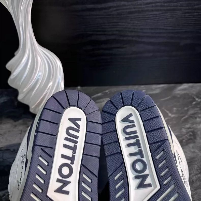 Louis Vuitton Navy Blue Louis Vuitton Trainer Sneakers-yf Size US 8.5 / EU 41-42 - 6 Thumbnail