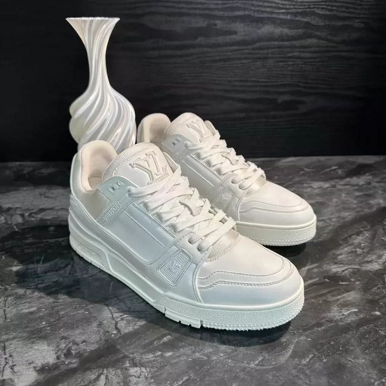 Louis Vuitton White Trainer Sneakers with Clean Design-yf Size US 8.5 / EU 41-42 - 3 Thumbnail