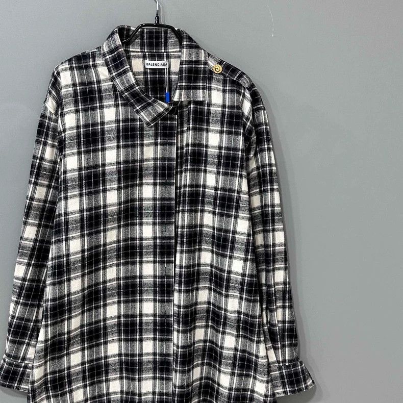 Balenciaga Classic Plaid Shirt by Balenciaga-yf Size US M / EU 48-50 / 2 - 3 Thumbnail