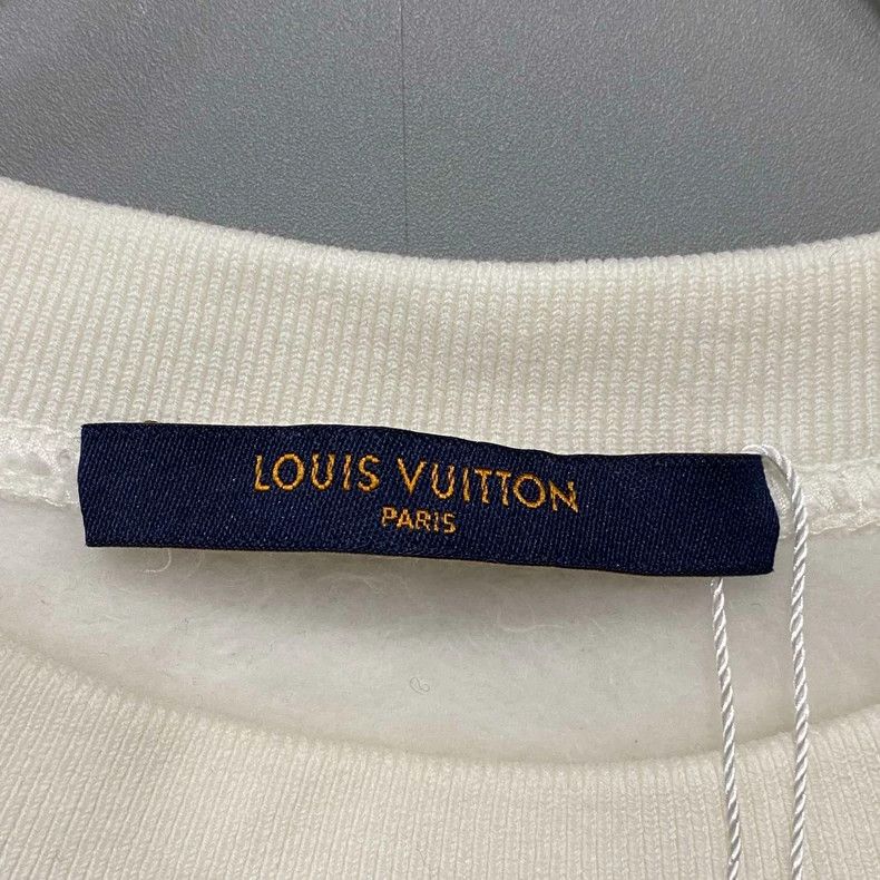 Louis Vuitton Louis Vuitton Logo Sweatshirt in White-yf Size US XS / EU 42 / 0 - 5 Thumbnail