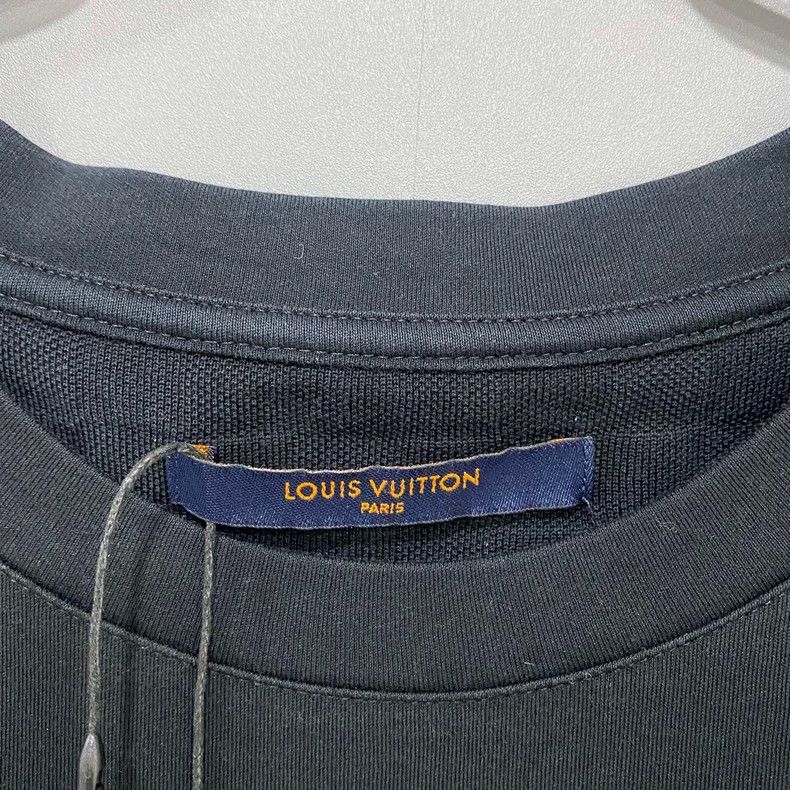 Louis Vuitton Pocket Checkered Short Sleeve LV T-Shirt-yf Size US XL / EU 56 / 4 - 4 Thumbnail