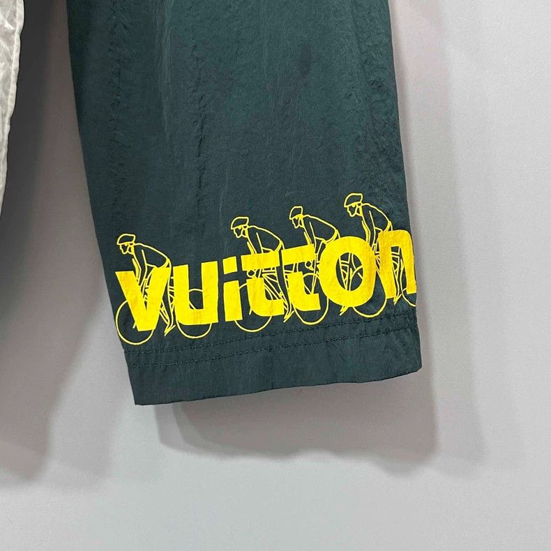 Louis Vuitton Color Block Logo Hooded Jacket-yf Size US L / EU 52-54 / 3 - 4 Thumbnail