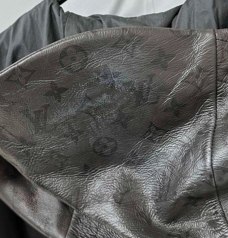 Louis Vuitton Louis Vuitton Color Changing Leather Jacket-yf Size US L / EU 52-54 / 3 - 5 Thumbnail