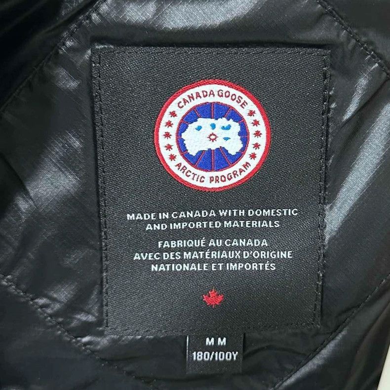 Canada Goose Canada Goose Classic Logo Down Vest-yf Size US M / EU 48-50 / 2 - 5 Thumbnail