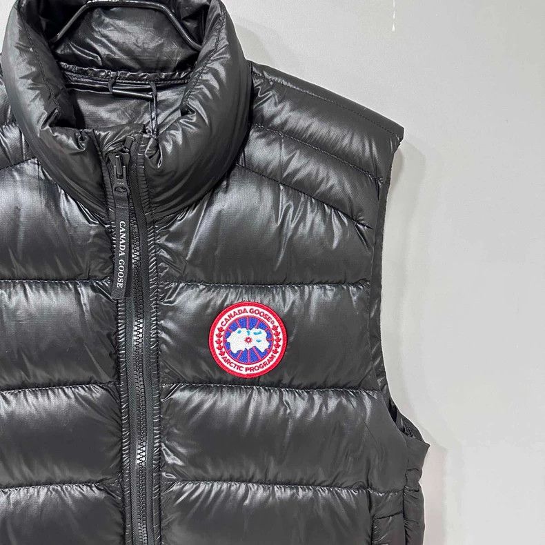 Canada Goose Canada Goose Classic Logo Down Vest-yf Size US M / EU 48-50 / 2 - 3 Thumbnail