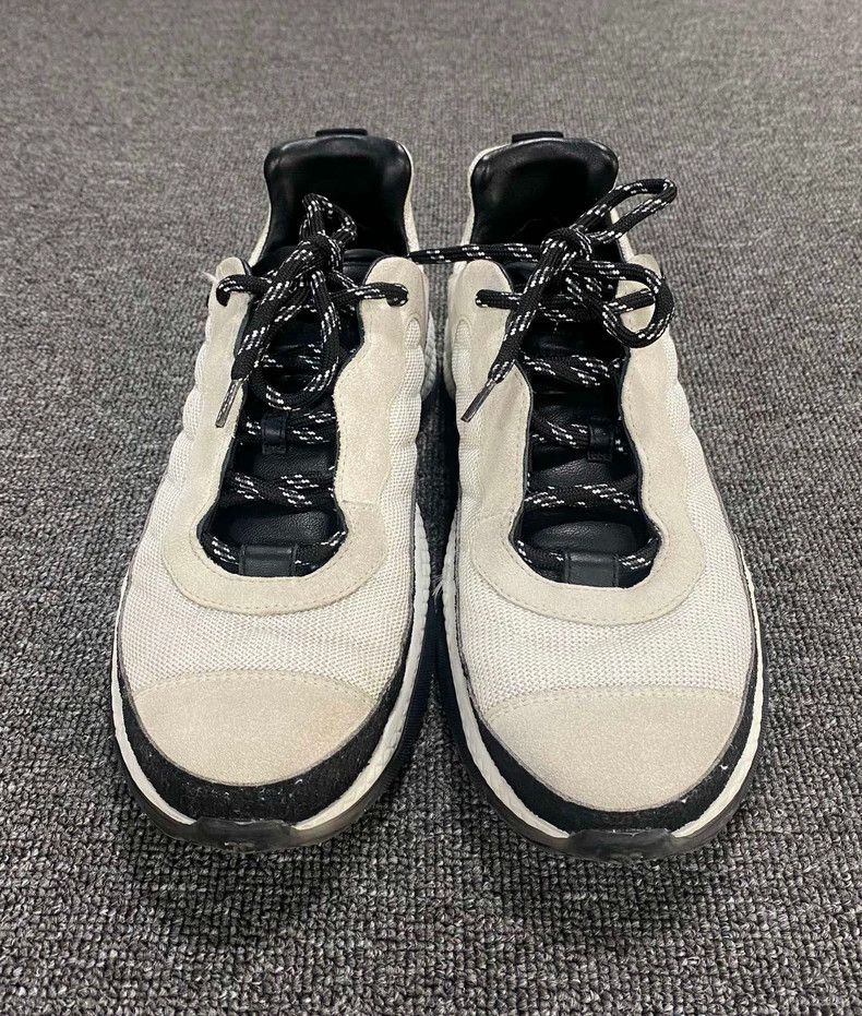 Chanel Chanel Logo Athletic Sneakers in Beige-yf Size US 10 / EU 43 - 4 Thumbnail