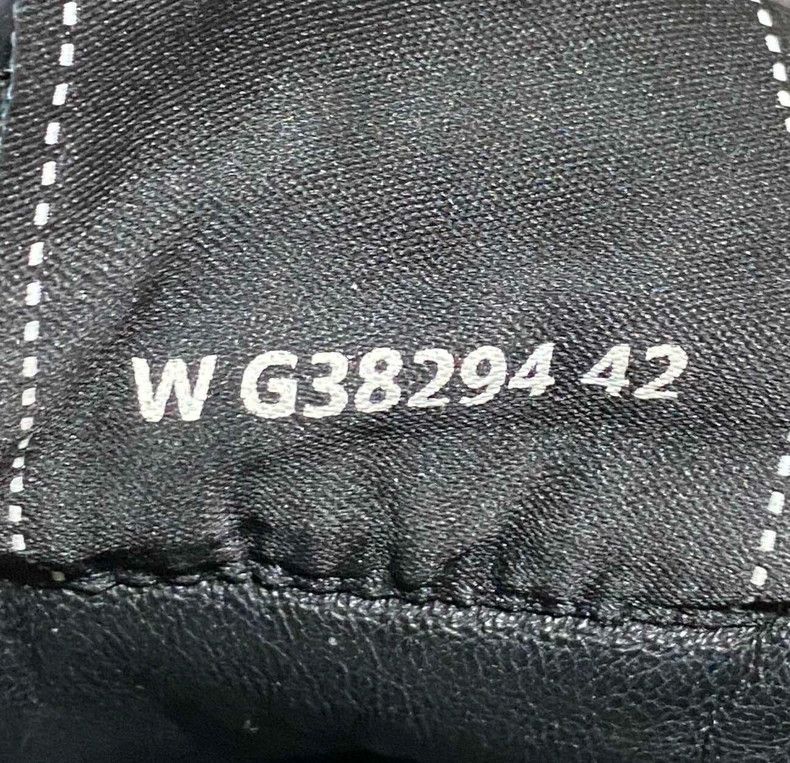 Chanel Chanel Logo Athletic Sneakers in Beige-yf Size US 10 / EU 43 - 7 Thumbnail