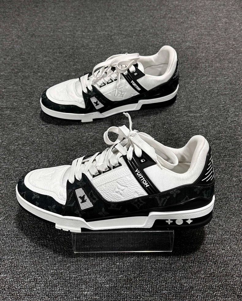Louis Vuitton Black and White Panda Trainer Shoes-yf Size US 11 / EU 44 - 2 Thumbnail