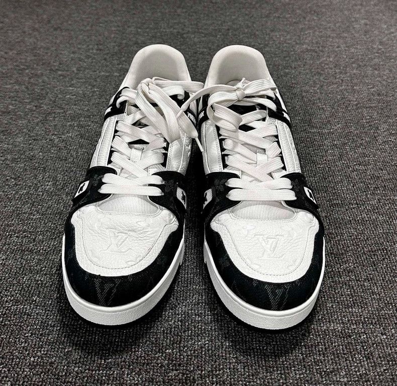 Louis Vuitton Black and White Panda Trainer Shoes-yf Size US 11 / EU 44 - 4 Thumbnail