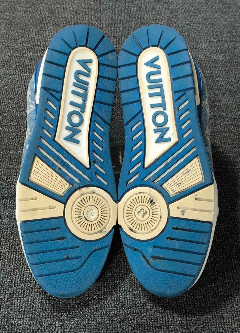 Louis Vuitton Blue and White Louis Vuitton Sneakers-yf Size US 9 / EU 42 - 6 Thumbnail