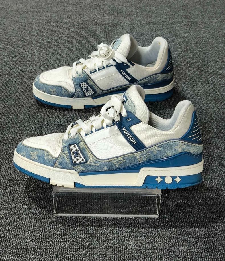 Louis Vuitton Blue and White Louis Vuitton Sneakers-yf Size US 9 / EU 42 - 2 Thumbnail