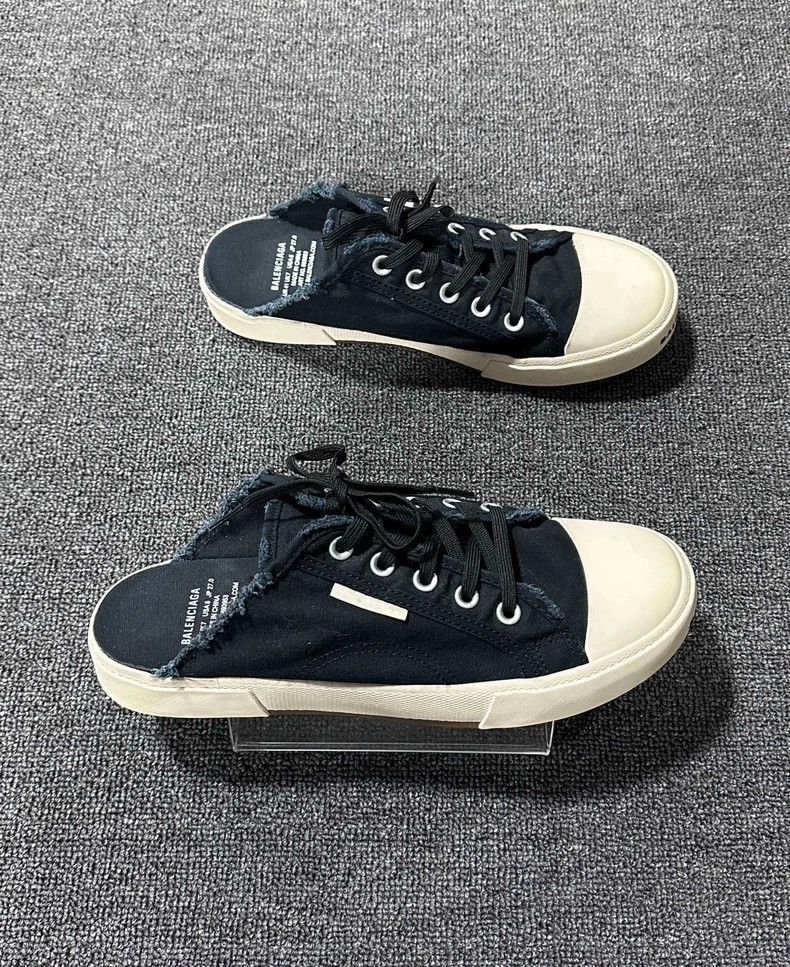Balenciaga Balenciaga Canvas Slip-On Sneakers-yf Size US 8 / EU 41 - 2 Thumbnail