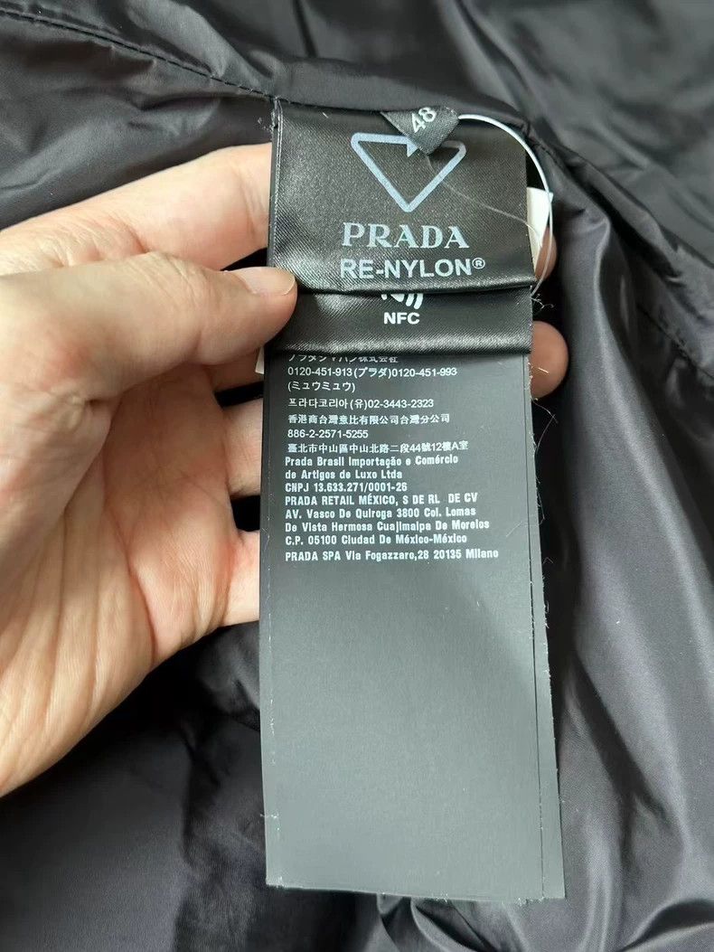 Prada Prada Down Vest with Triangle Logo-yf Size US L / EU 52-54 / 3 - 4 Thumbnail