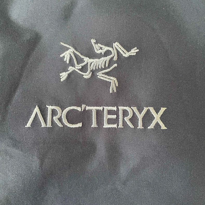 Arc'teryx Arcteryx Deep Blue Hard Shell Jacket-yf Size US M / EU 48-50 / 2 - 4 Thumbnail