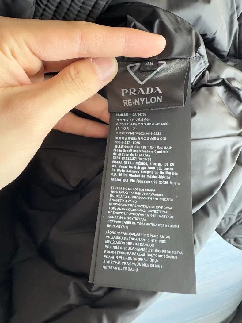 Prada Prada Black Puffer Jacket with Triangle Logo-yf Size US L / EU 52-54 / 3 - 4 Thumbnail