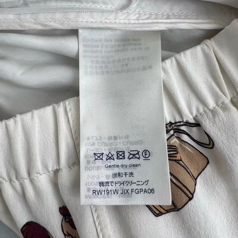 Louis Vuitton Louis Vuitton White Silk Printed Shorts-yf Size US 26 / EU 42 - 4 Thumbnail
