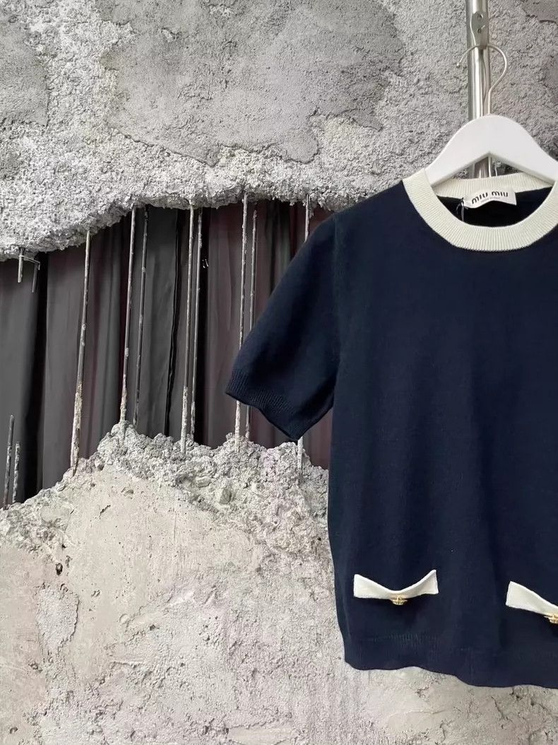 Miu Miu Miu Miu Short Sleeve Sweater in Dark Blue-yf Size US M / EU 48-50 / 2 - 3 Thumbnail