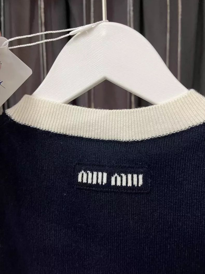 Miu Miu Miu Miu Short Sleeve Sweater in Dark Blue-yf Size US M / EU 48-50 / 2 - 5 Thumbnail