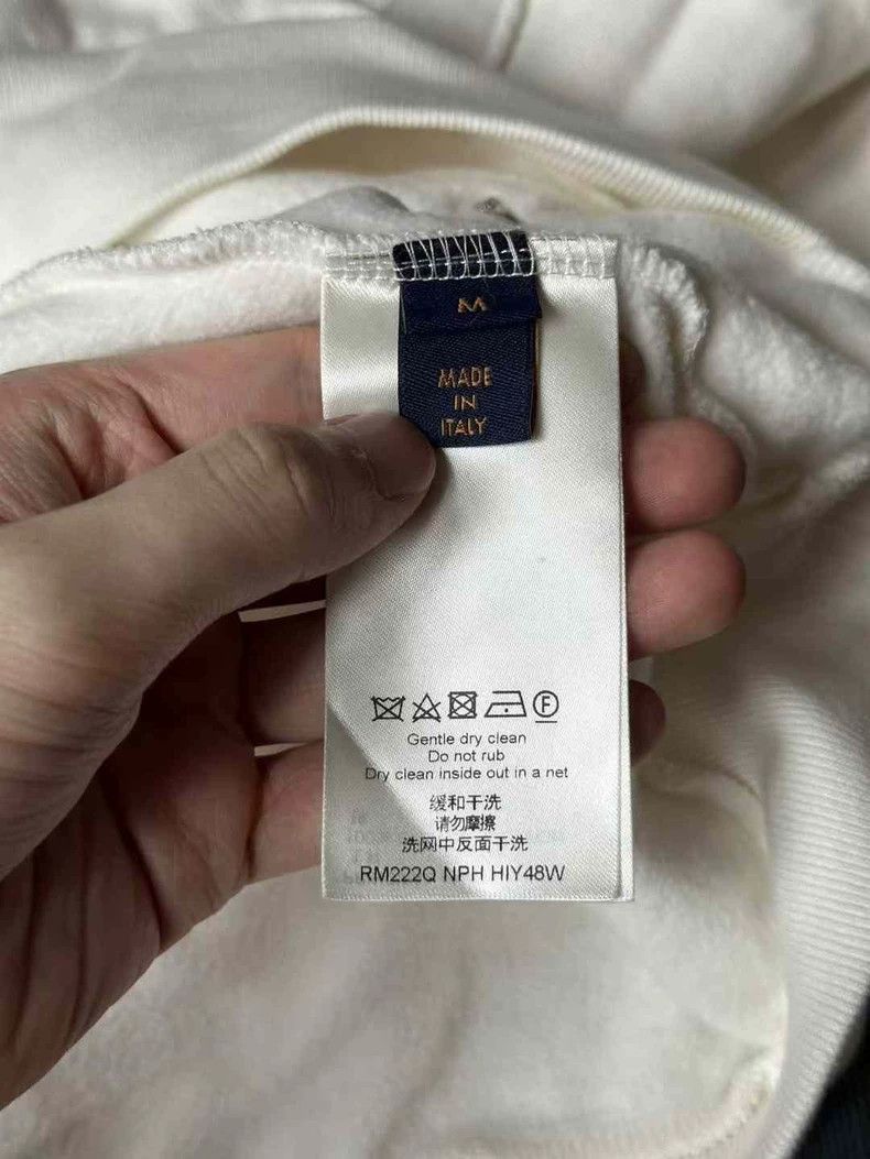 Louis Vuitton louis vuitton white hoodie with label-yf Size US M / EU 48-50 / 2 - 4 Thumbnail