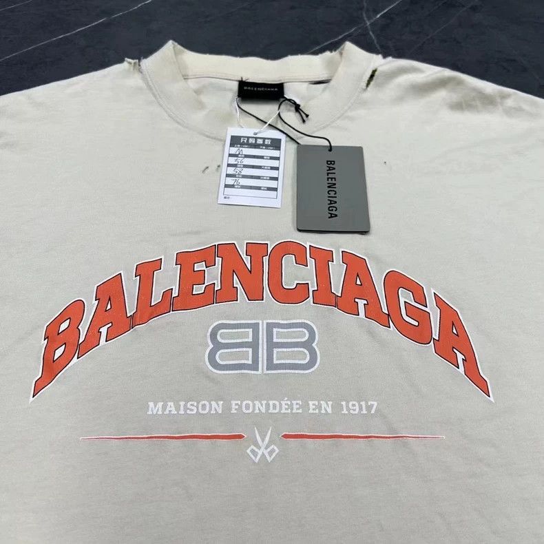 Balenciaga Balenciaga Beige Short Sleeve T-Shirt-yf Size US M / EU 48-50 / 2 - 4 Thumbnail