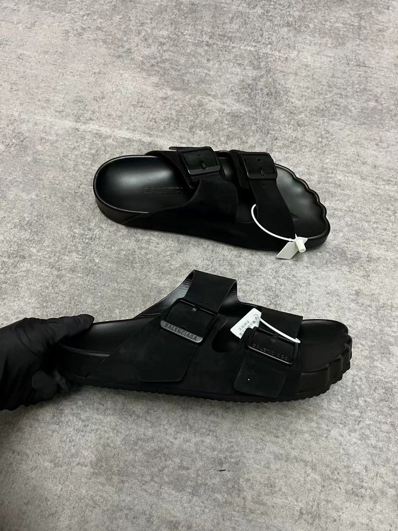 Balenciaga Balenciaga Black Buckle Slide Sandals Size 41-yf Size US 8 / EU 41 - 2 Thumbnail