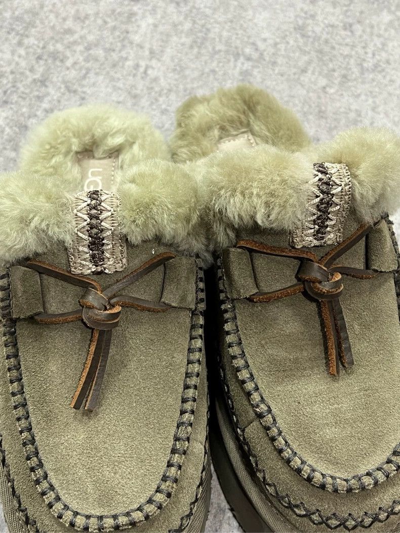 Ugg UGG Sheep Wool Slippers Size 38-yf Size US 7 / EU 40 - 2 Thumbnail