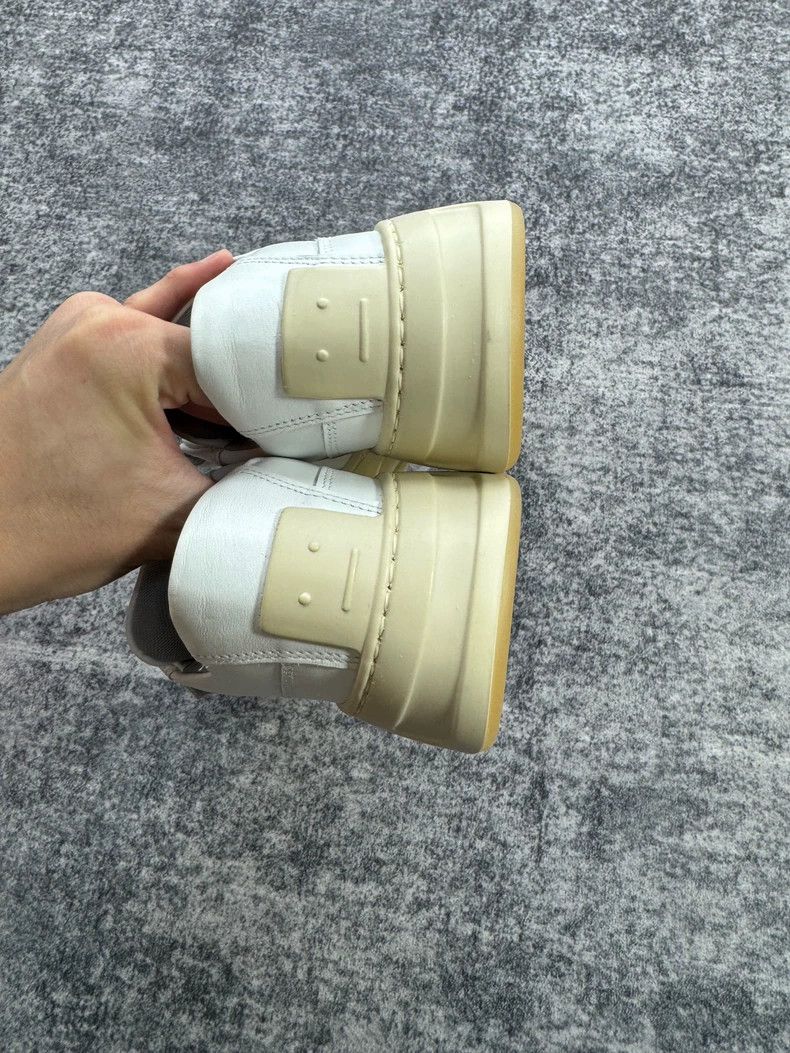 Acne Studios Acne Studios Velcro White Sneakers Size 35-yf Size US 5 / EU 37 - 5 Thumbnail