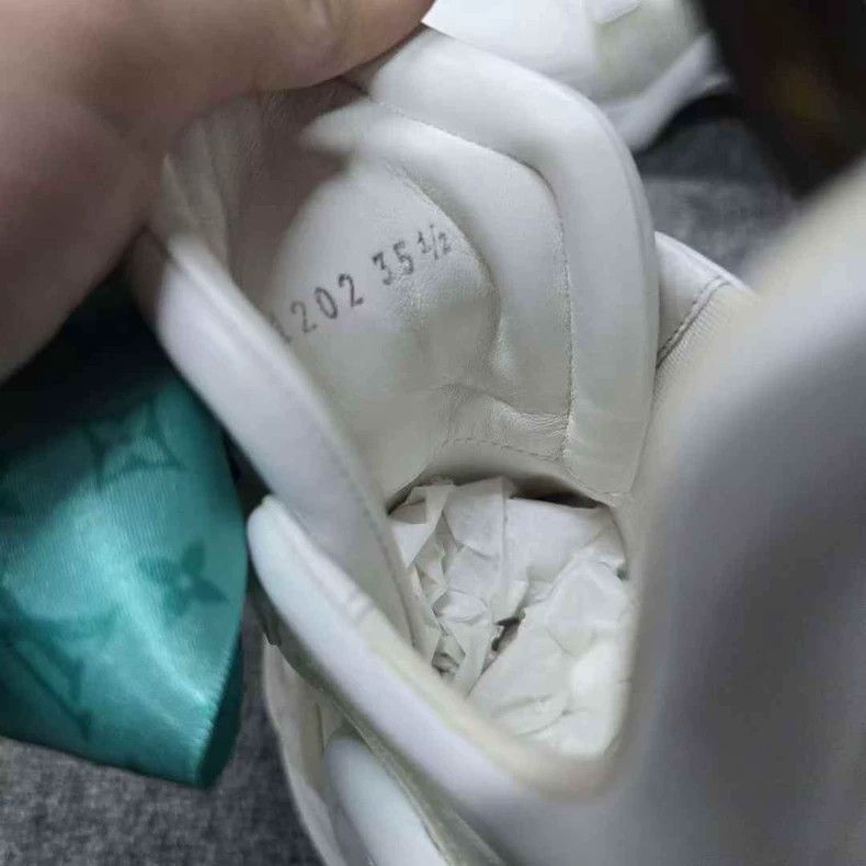 Louis Vuitton Louis Vuitton Green Ribbon Dad Sneakers-yf Size US 5.5 / EU 38 - 6 Thumbnail