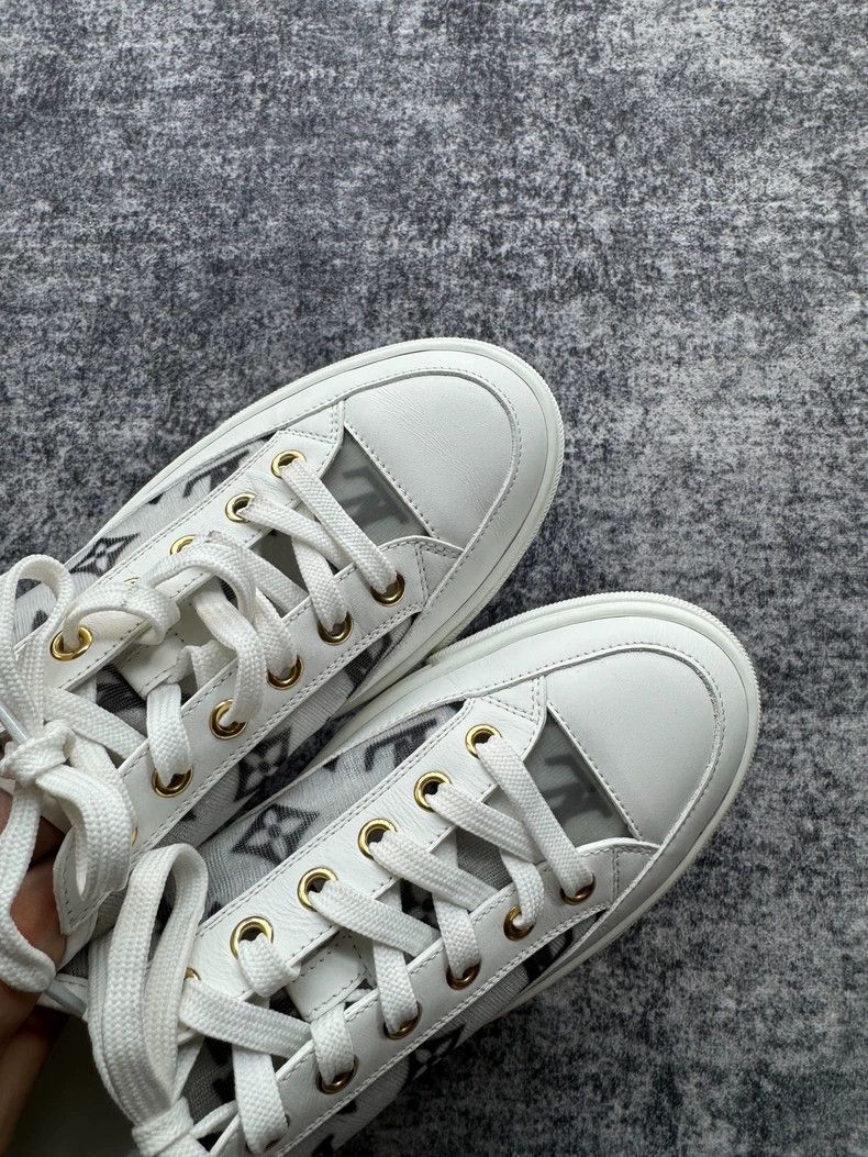 Louis Vuitton Louis Vuitton White Logo Canvas Sneakers-yf Size US 5.5 / EU 38 - 4 Thumbnail