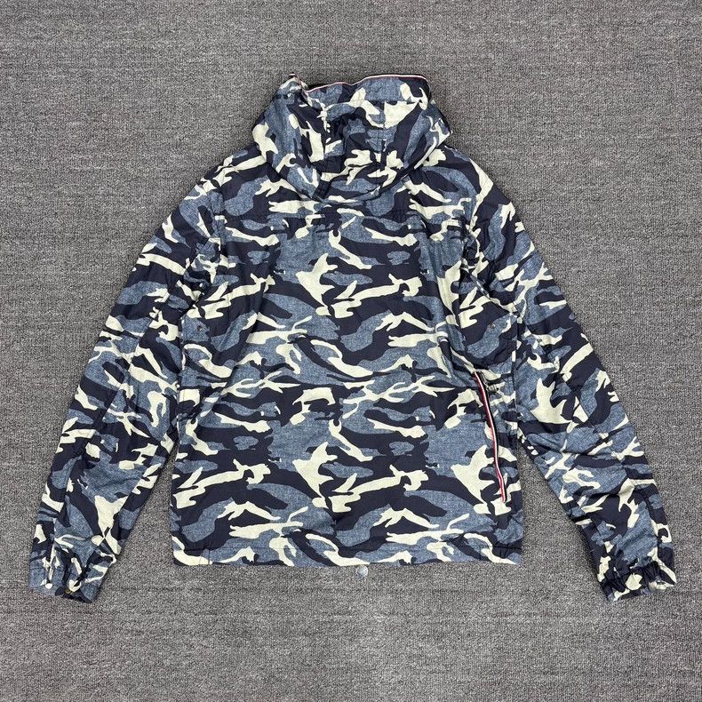 Moncler Moncler Blue Camouflage Windbreaker Jacket-yf Size US M / EU 48-50 / 2 - 2 Thumbnail