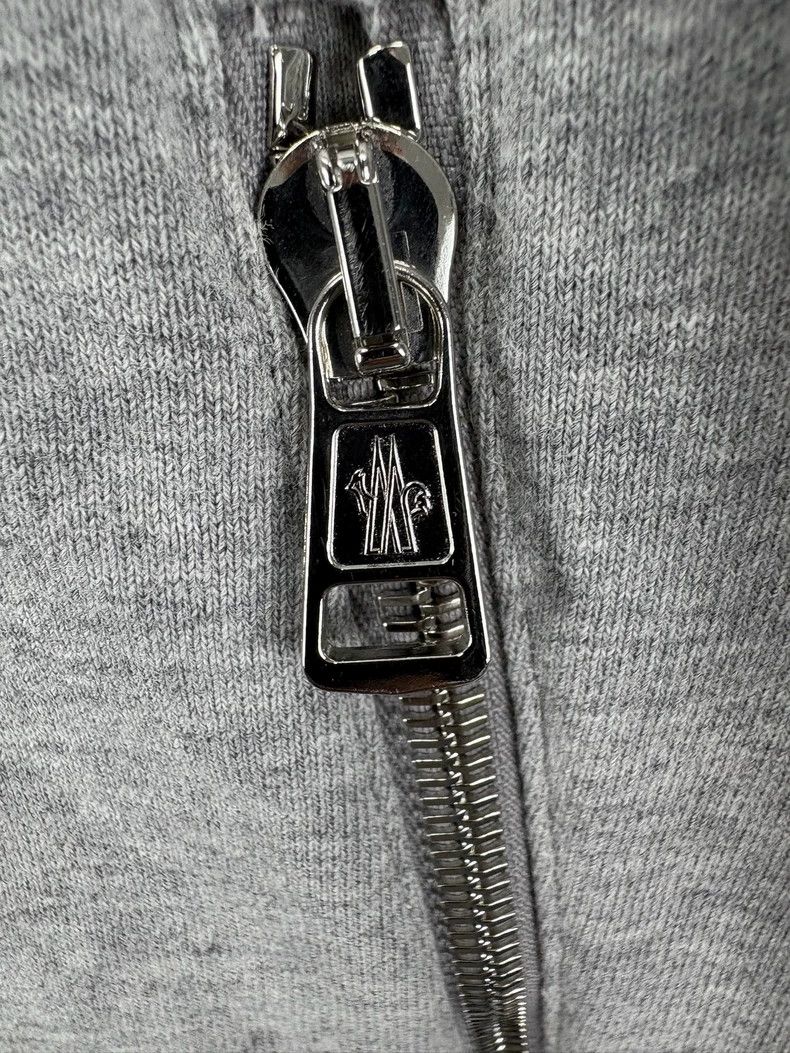 Moncler Moncler Grey Logo Embroidered Zip-Up Jacket-yf Size US L / EU 52-54 / 3 - 6 Thumbnail