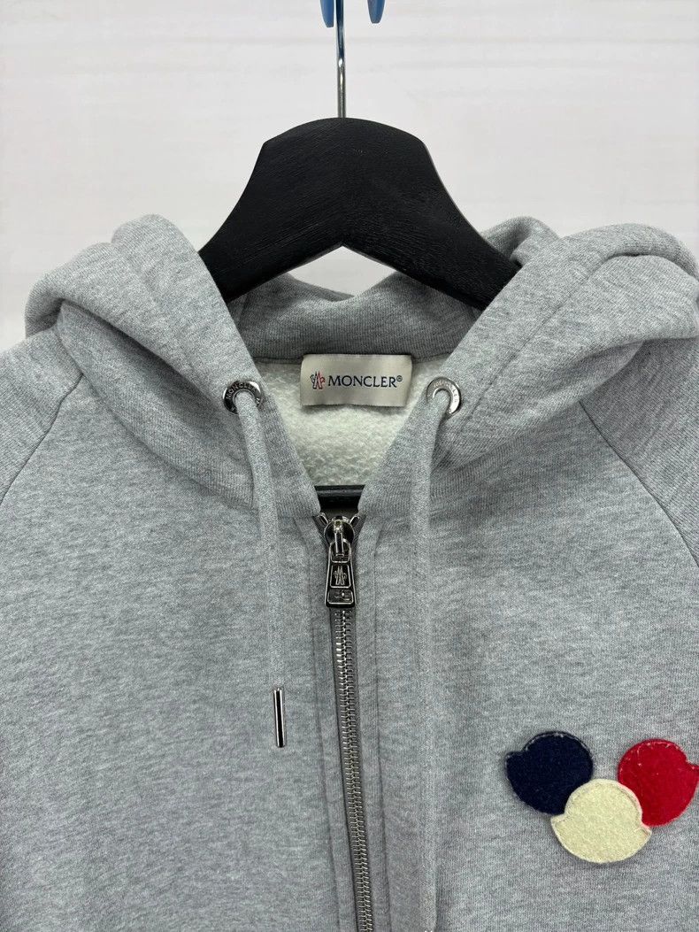 Moncler Moncler Grey Logo Embroidered Zip-Up Jacket-yf Size US L / EU 52-54 / 3 - 3 Thumbnail