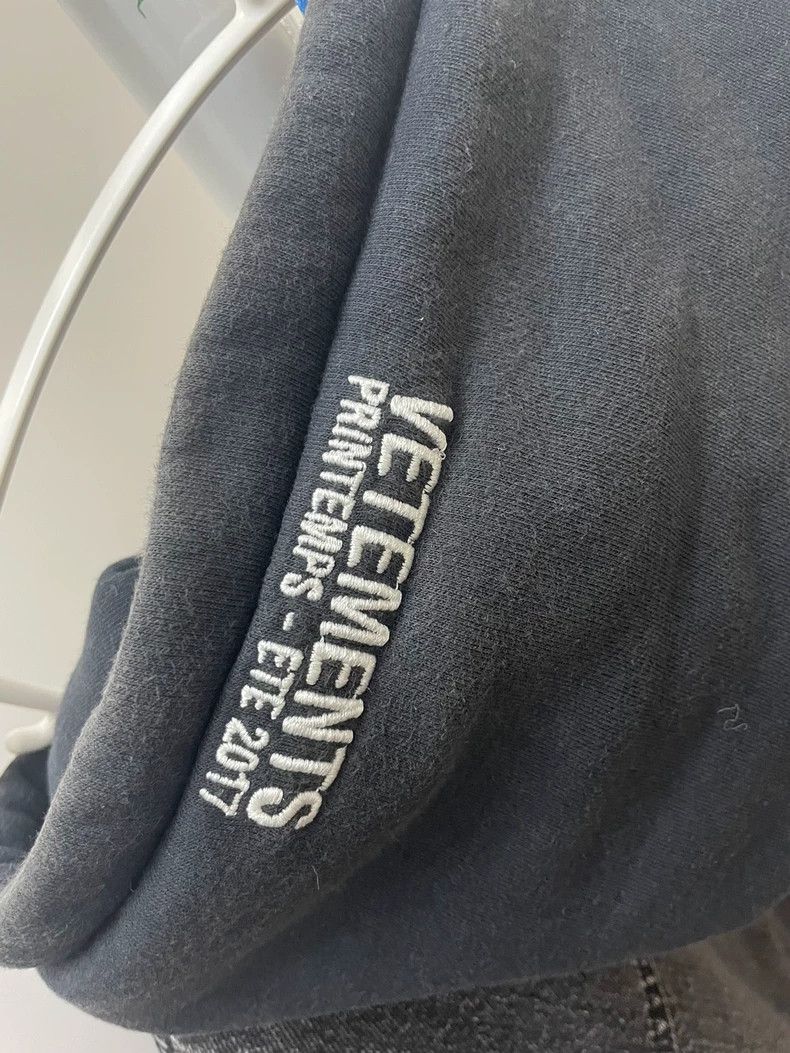 Vetements Vetements Levi's Denim Jacket with Hoodie-yf Size US XS / EU 42 / 0 - 7 Thumbnail