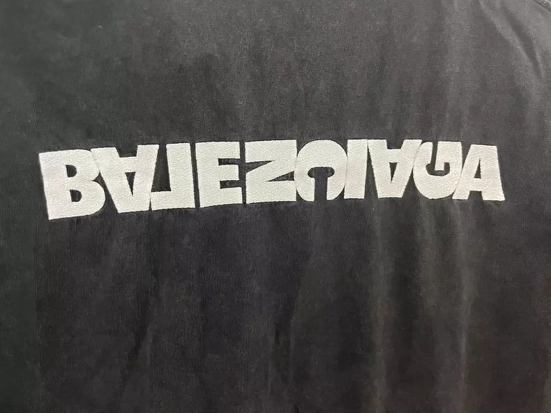 Balenciaga Balenciaga Embroidered Logo Vintage T-Shirt-yf Size US M / EU 48-50 / 2 - 3 Thumbnail