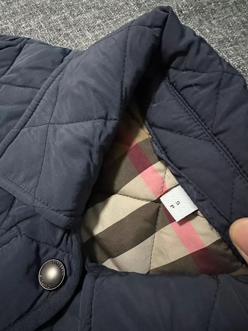 Burberry Burberry Blue Women's Diamond Quilted Jacket-yf Size US S / EU 44-46 / 1 - 3 Thumbnail