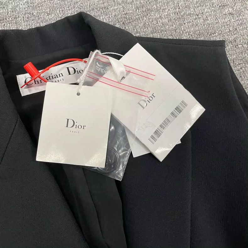 Dior Dior Wool Vest with Tag Size 38-yf Size US S / EU 44-46 / 1 - 4 Thumbnail
