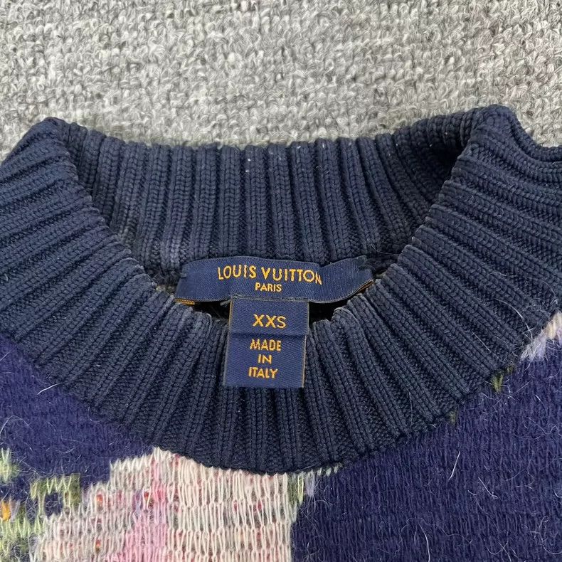 Louis Vuitton Louis Vuitton Floral Knit Sweater Size XXS-yf Size US XXS / EU 40 - 6 Thumbnail
