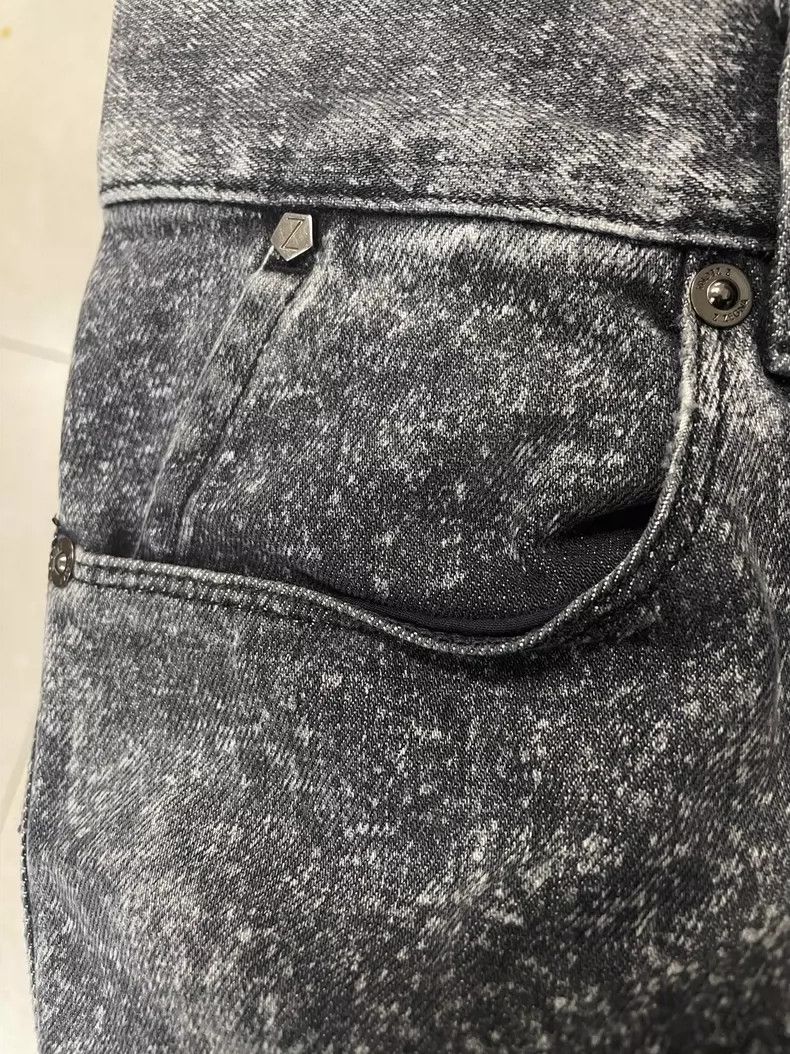 Ermenegildo Zegna Ermenegildo Zegna Washed Casual Denim Pants-yf Size US 31 - 6 Thumbnail