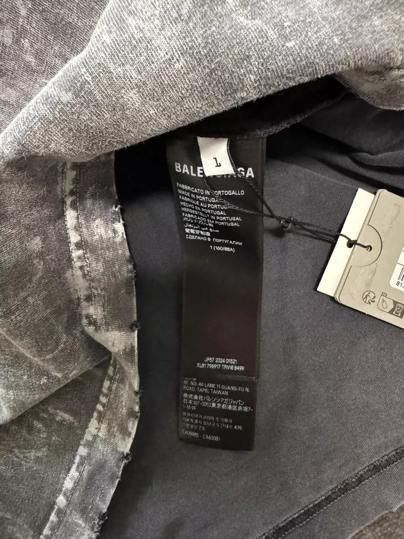 Balenciaga Balenciaga Long Sleeve Tee with Snow Wash-yf Size US M / EU 48-50 / 2 - 4 Thumbnail