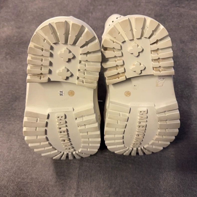 Balenciaga BALENCIAGA Alaska Short Snow Boots-yf Size US 8 / EU 41 - 4 Thumbnail