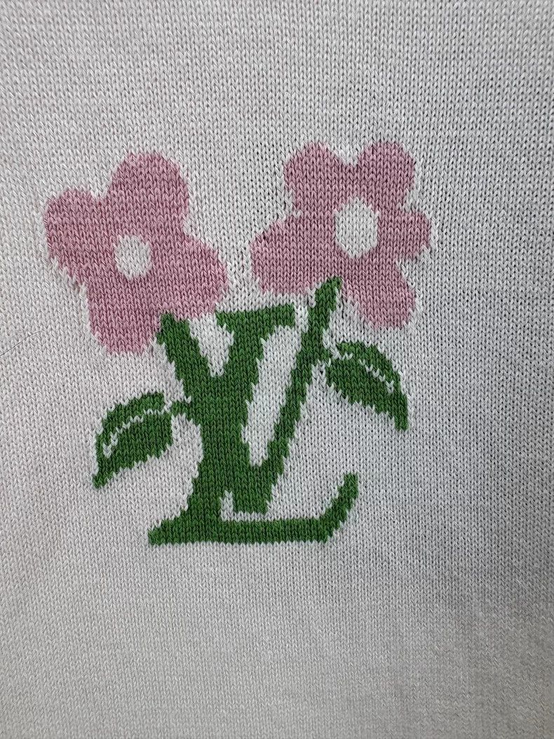 Louis Vuitton Louis Vuitton Flower Logo Short Sleeve Shirt-yf Size US L / EU 52-54 / 3 - 3 Thumbnail