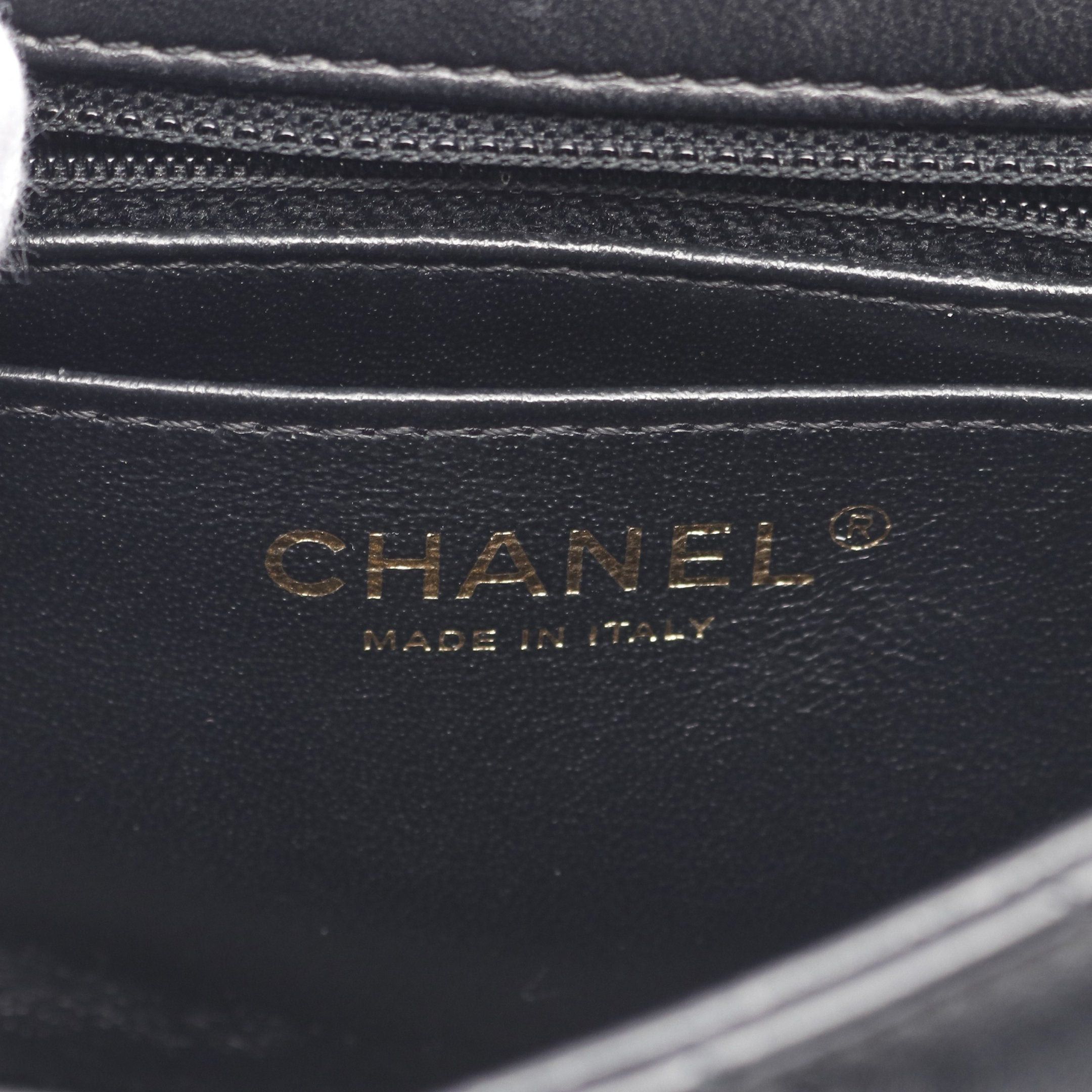 Chanel Chanel Chevron V-Stitch Chain Shoulder Bag Lambskin Black Gold Hardware Size ONE SIZE - 4 Thumbnail