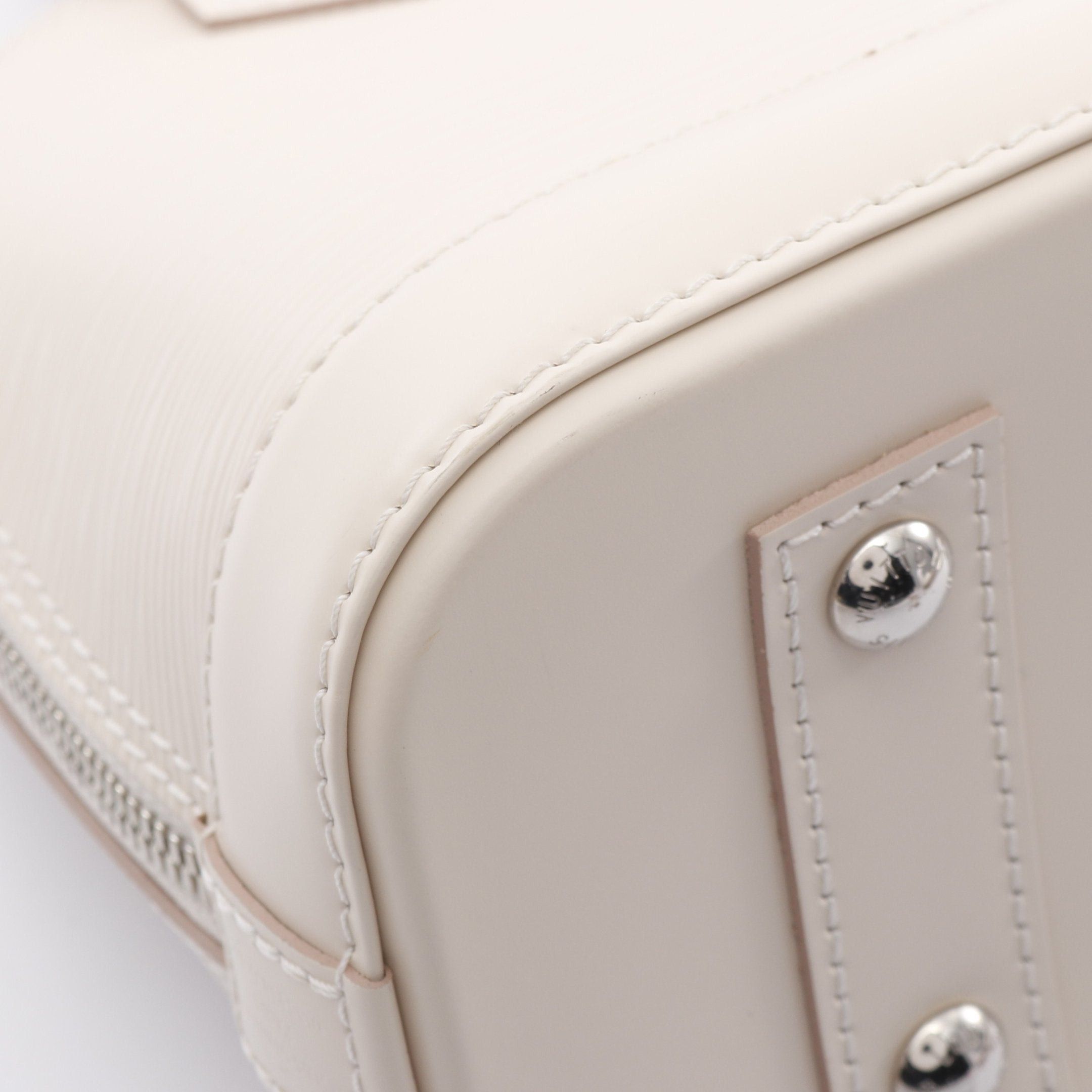 Louis Vuitton Louis Vuitton Alma Bb Epi Quartz Handbag Leather Ivory Size ONE SIZE - 5 Thumbnail