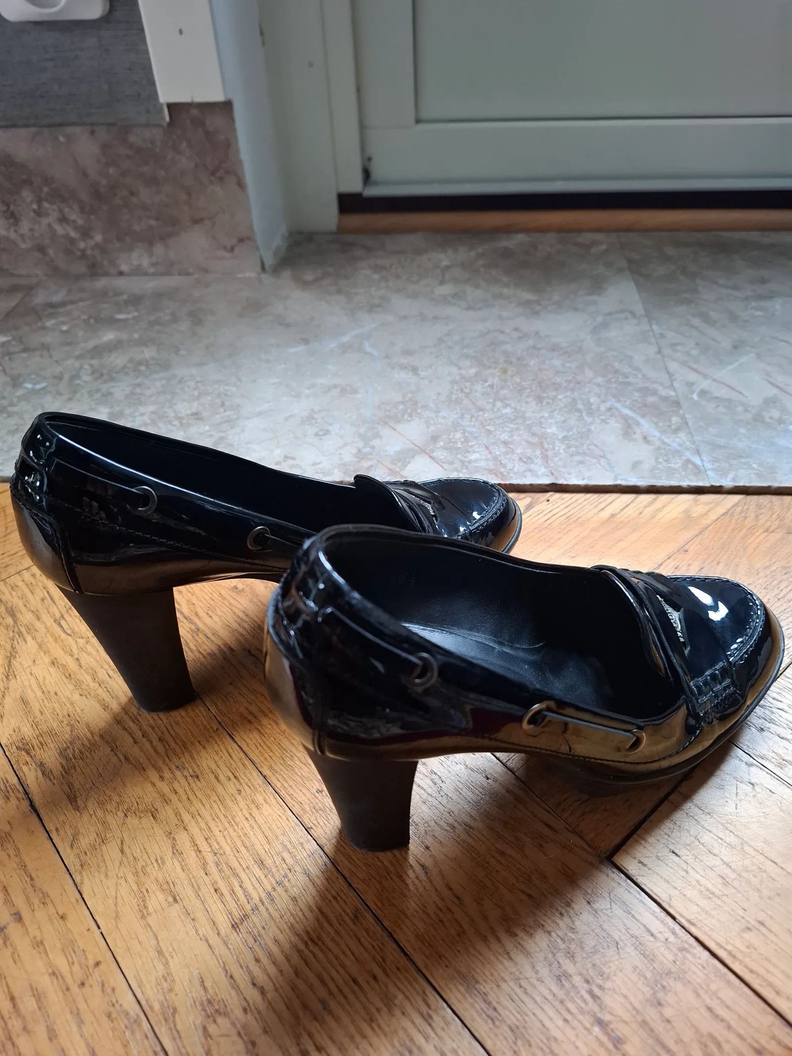 Tod's Tod’s Heels Size US 6 / IT 36 - 2 Thumbnail