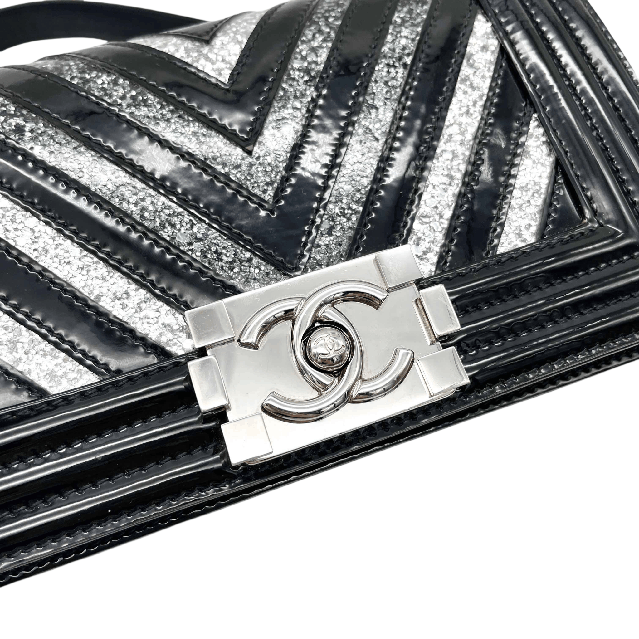 Chanel Chanel Boy V-Stitch Chain Shoulder Bag Size ONE SIZE - 5 Thumbnail