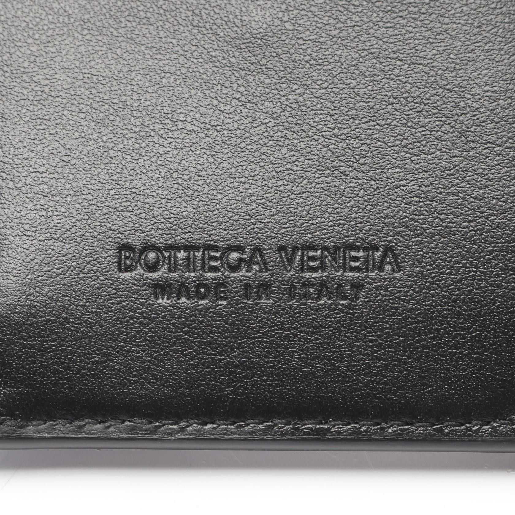 Bottega Veneta Bottega Veneta Cassette Maxi Intrecciato Trifold Wallet Leather Black Size ONE SIZE - 4 Thumbnail